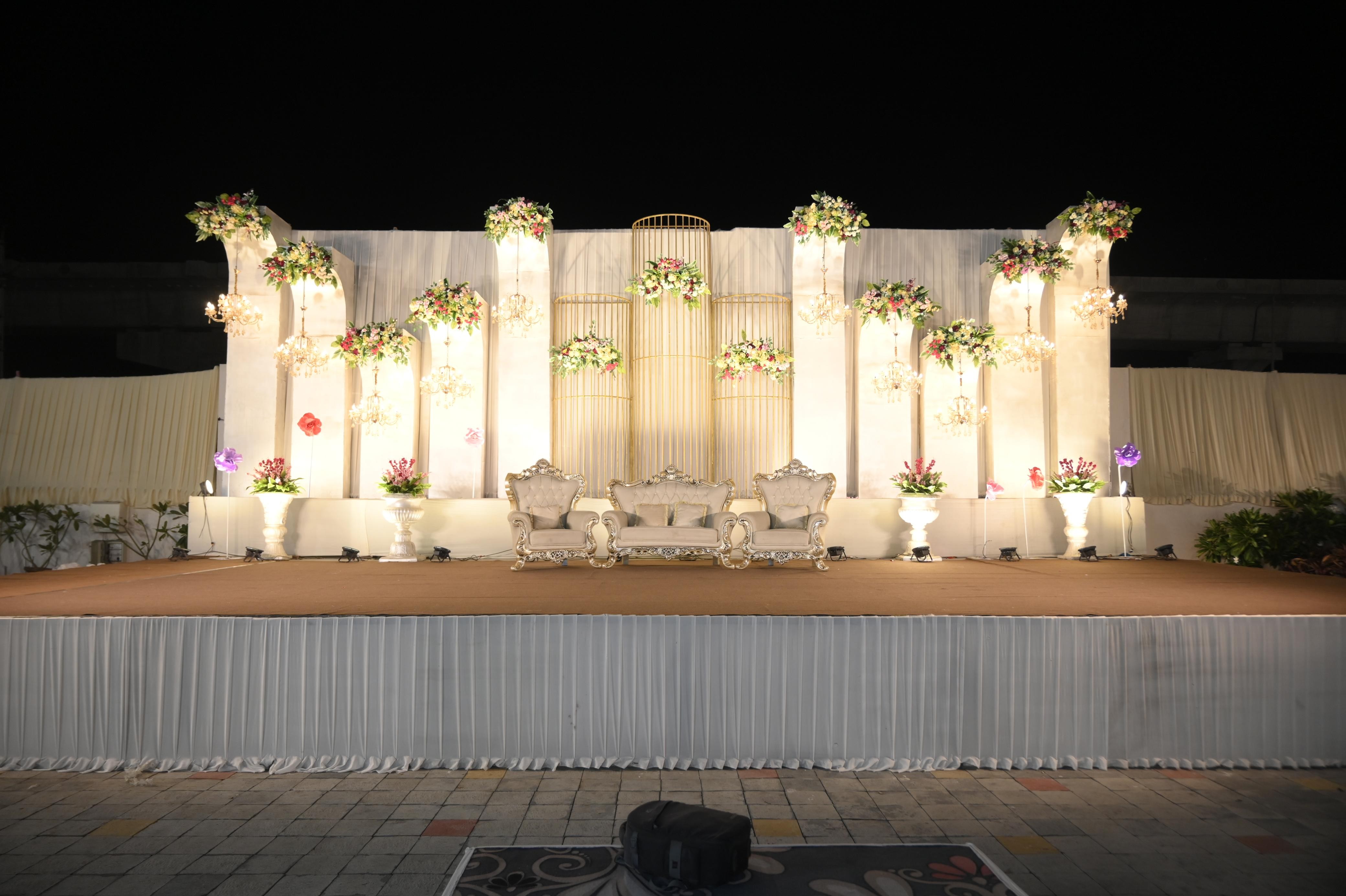 Royal Wedding Stage Decor